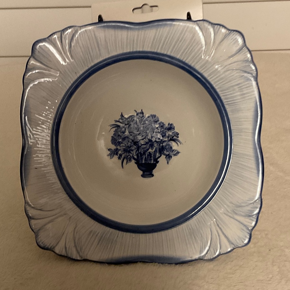 Classic Blue and White Floral Dinner Plate